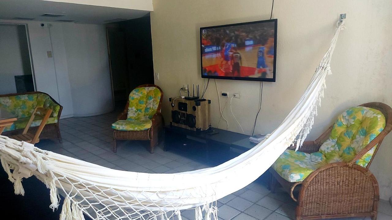 Quartos Em Apartamento Compartilhado Beira Mar Albergue