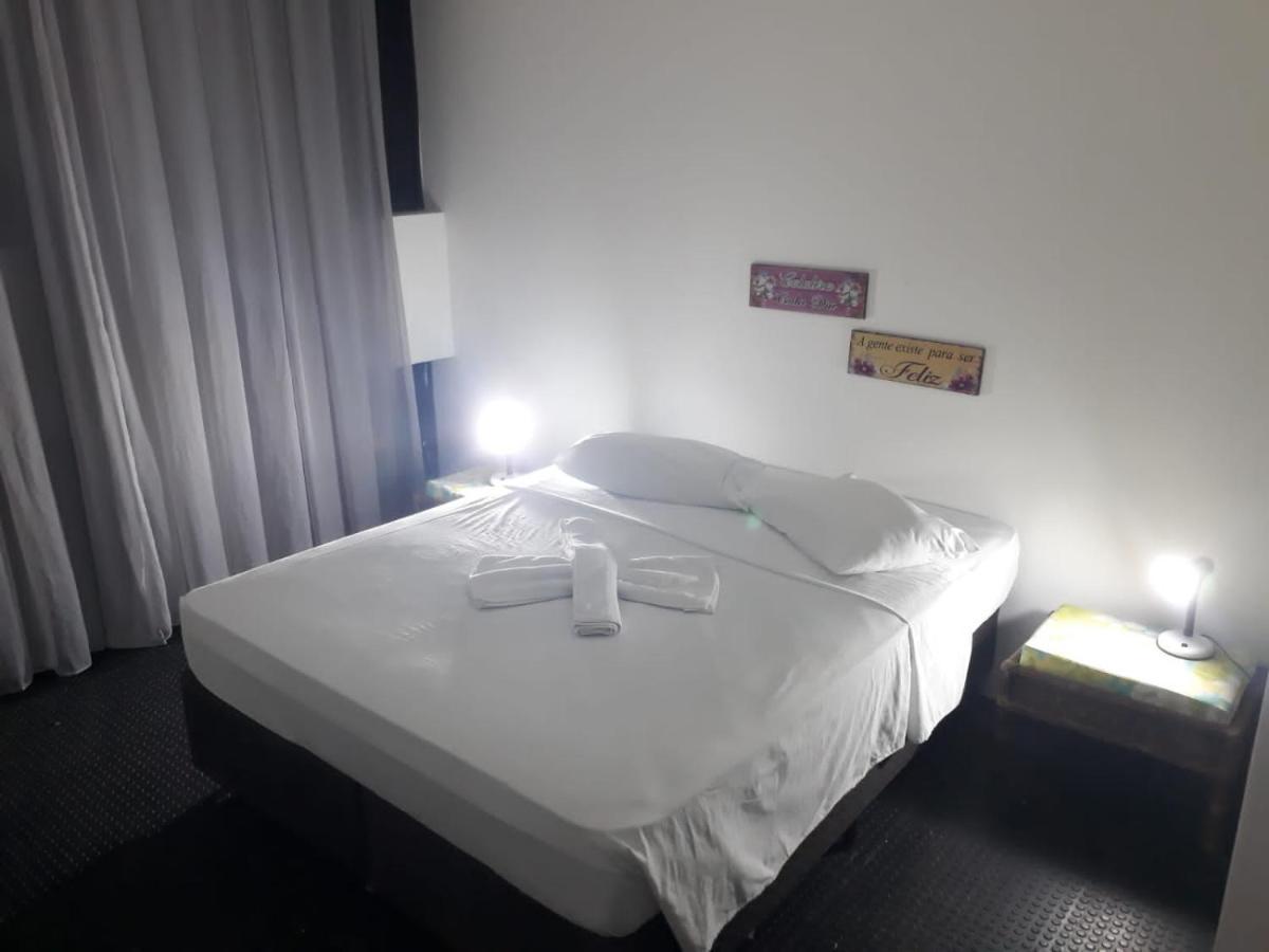 Quartos Em Apartamento Compartilhado Beira Mar Albergue