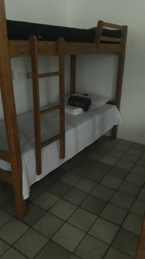 Quartos Em Apartamento Compartilhado Beira Mar Albergue *