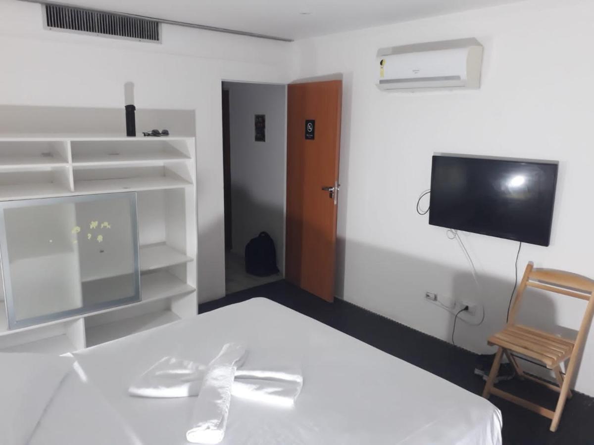 Quartos Em Apartamento Compartilhado Beira Mar