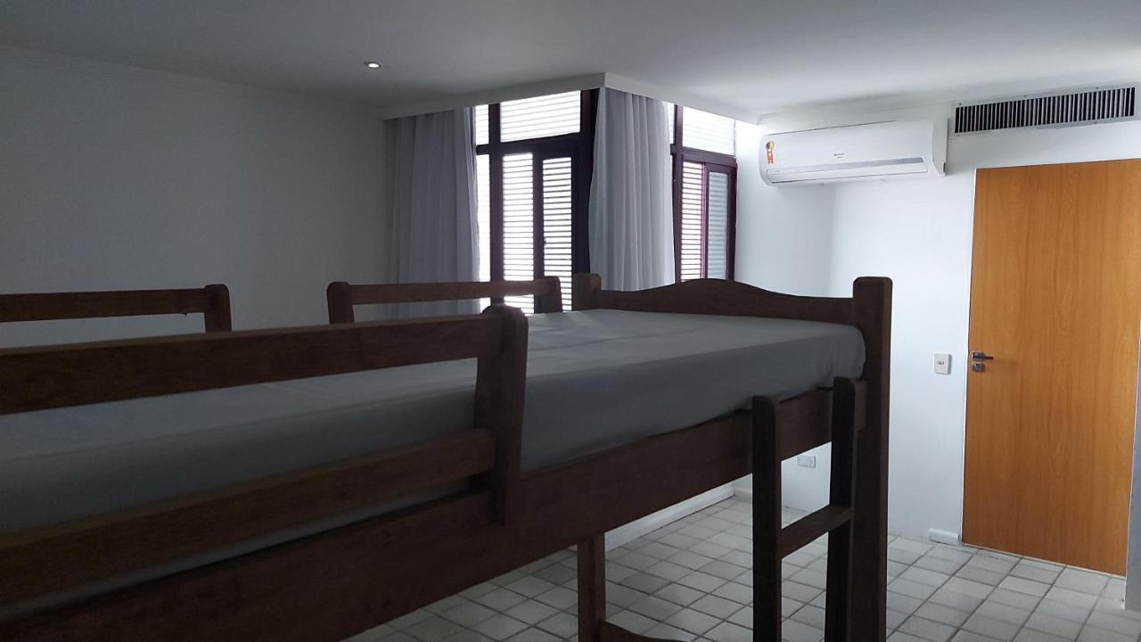 Quartos Em Apartamento Compartilhado Beira Mar Albergue
